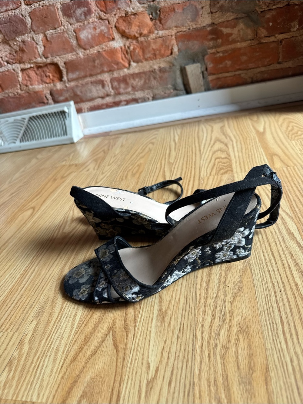 Nine West Black Floral Embroidered Wedge Sandals